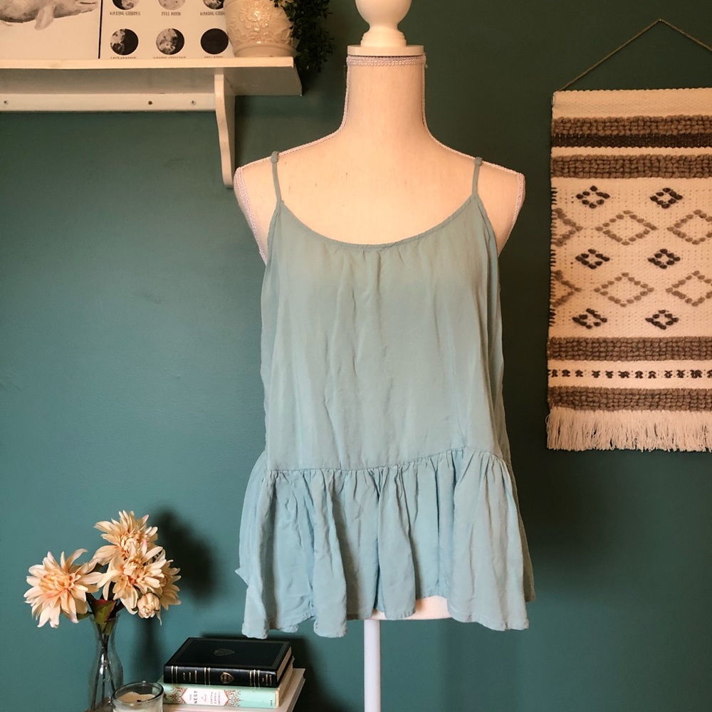 Flowy Tank